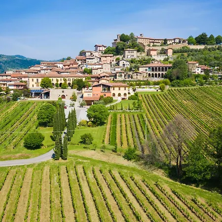 Alloggio per agriturismo Corte Lantieri *